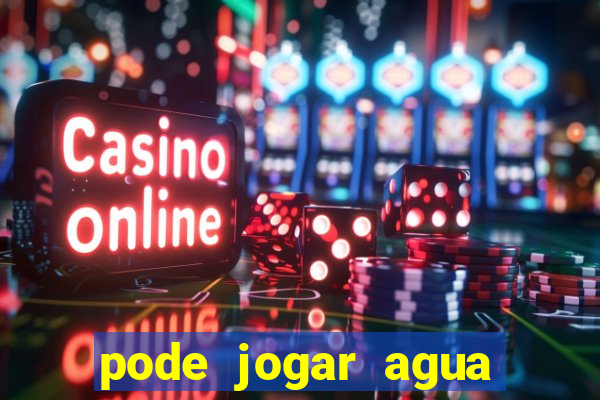 pode jogar agua quente na privada